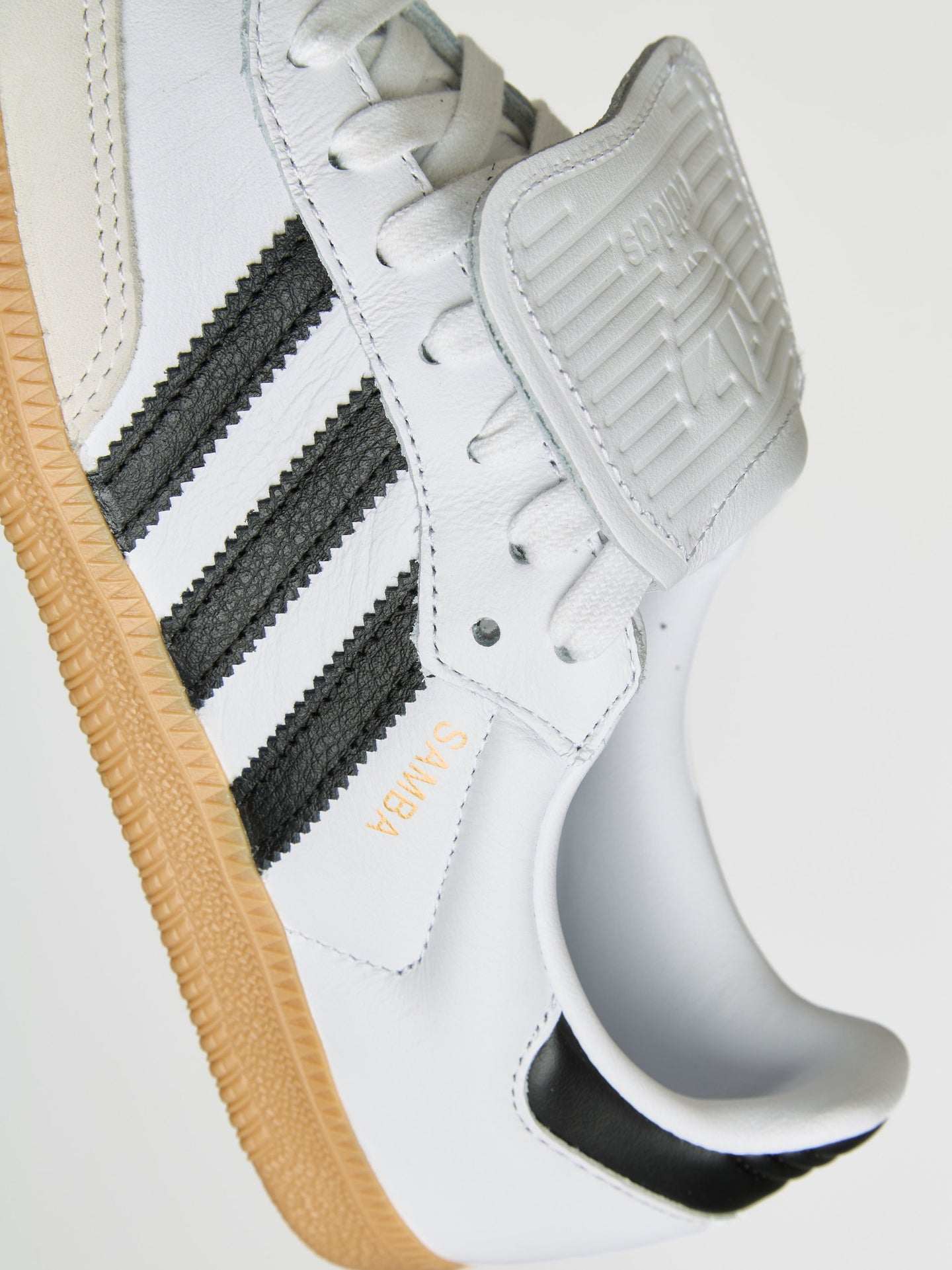 WMNS Samba LT Sneaker in Cloud White & Black