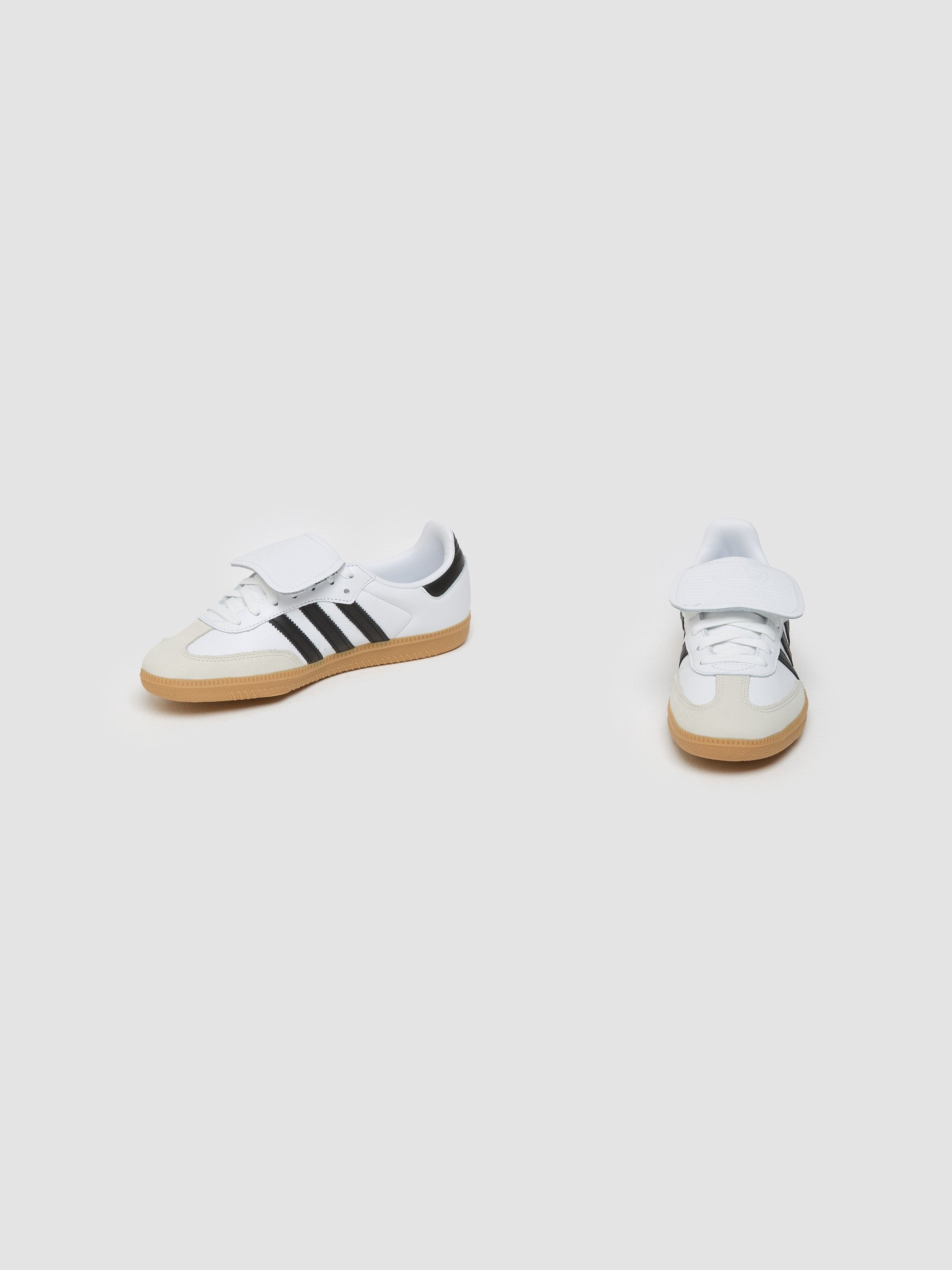 WMNS Samba LT Sneaker in Cloud White & Black