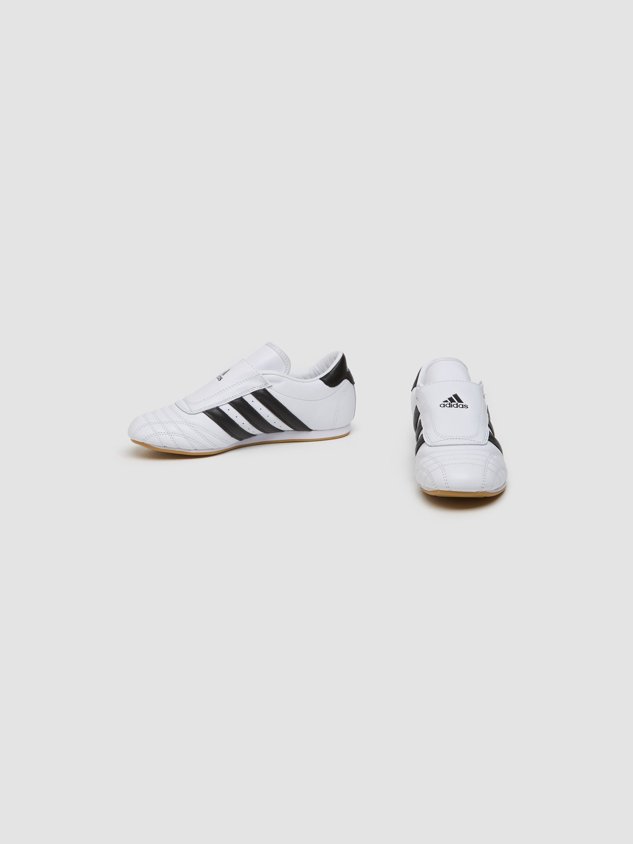 WMNS Taekwondo Sneaker in White & Black