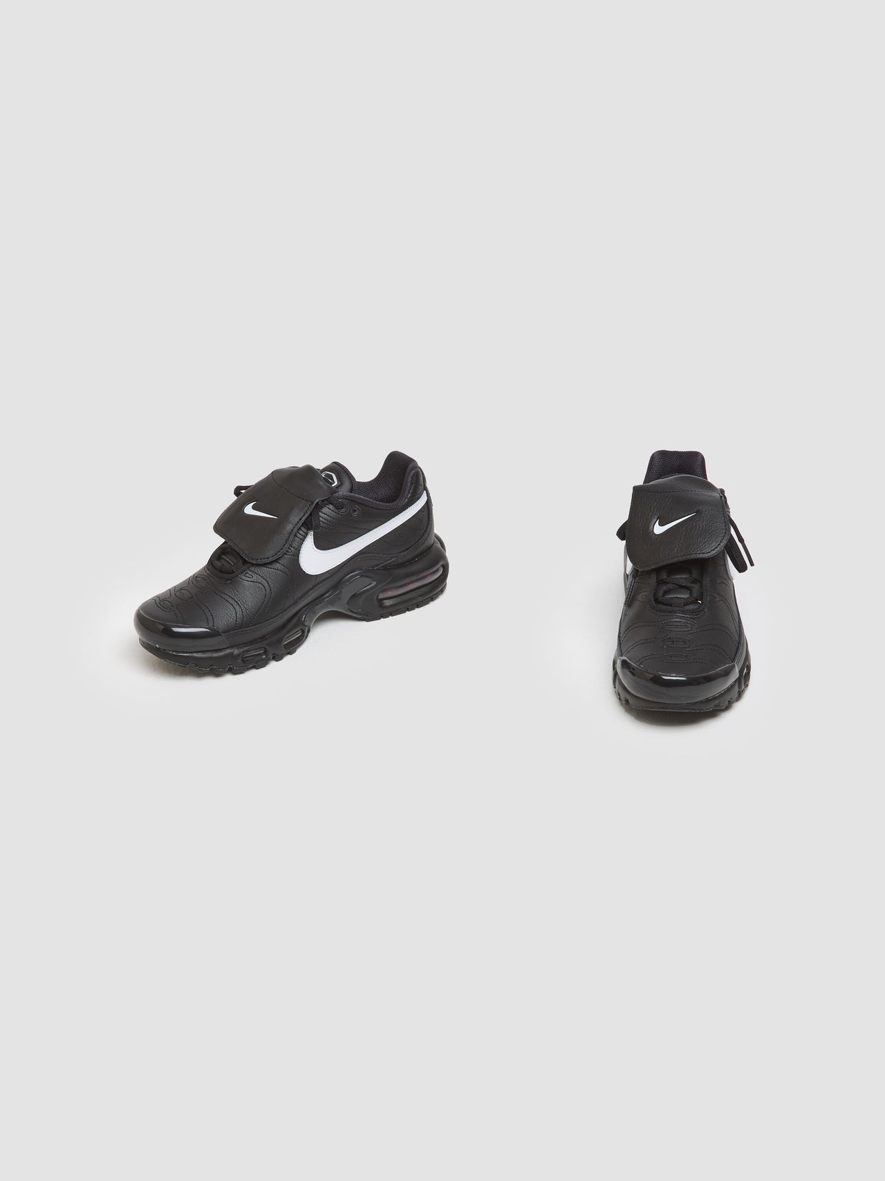 WMNS Air Max Plus Tiempo Sneaker in Black