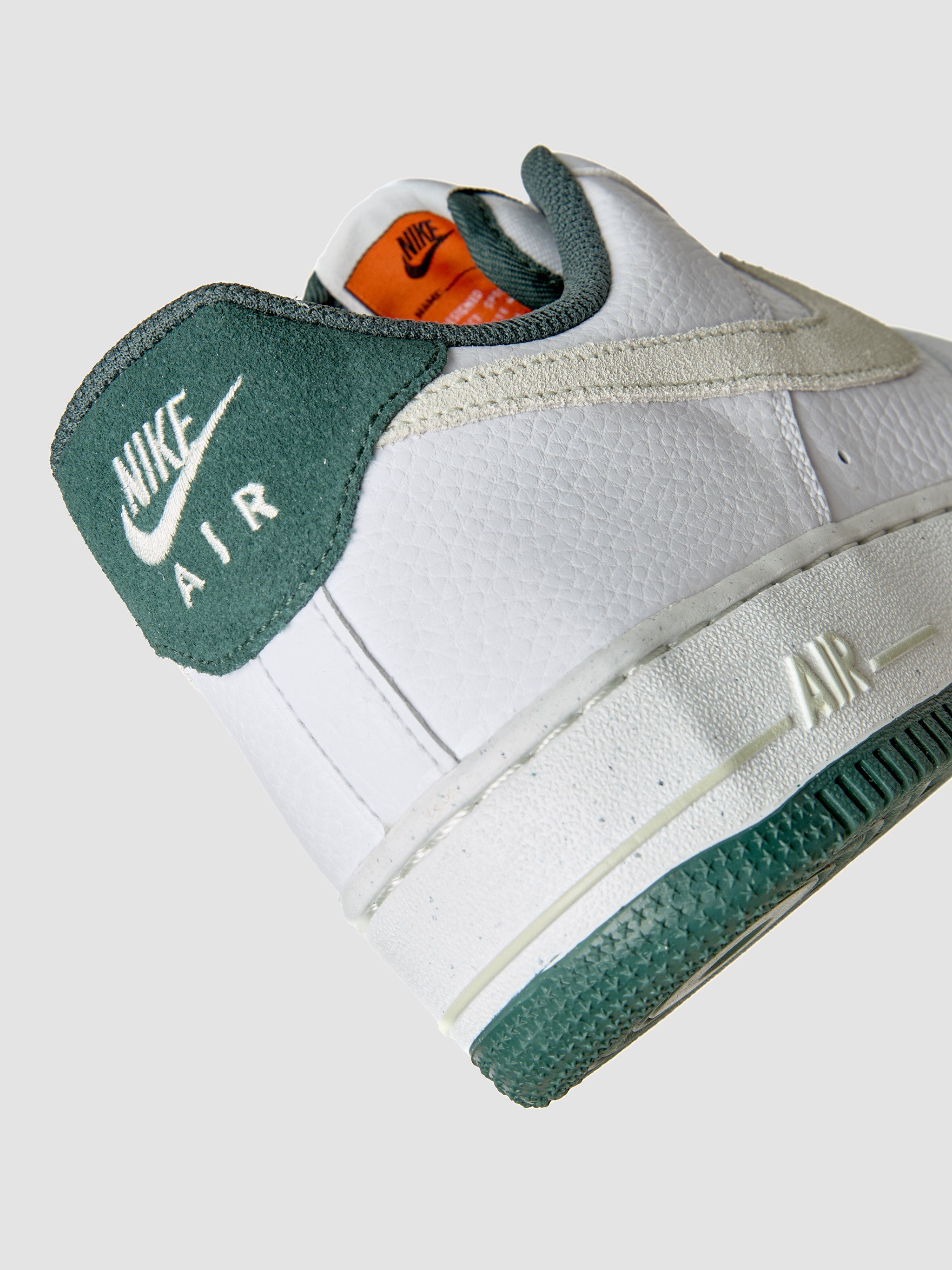 Air Force 1 '07 LV8 Sneaker in Vintage Green