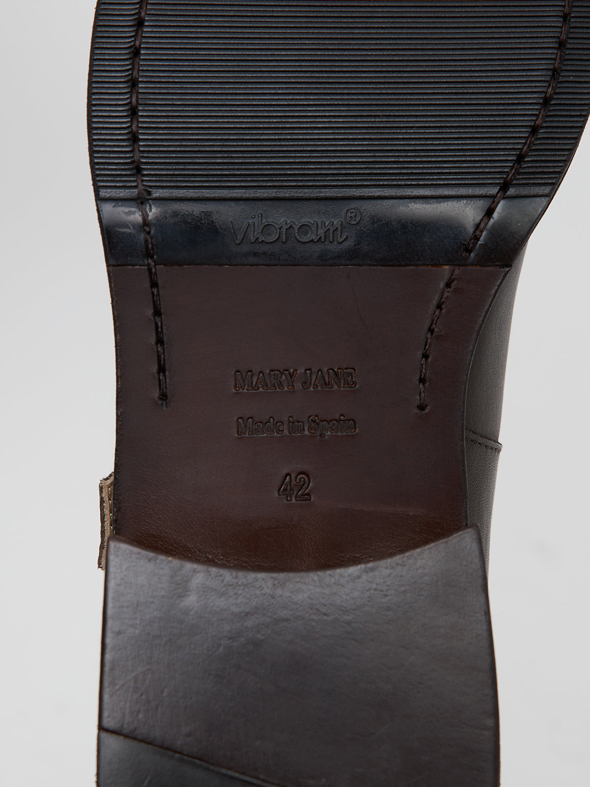 Mary Jane Shoes in Umber