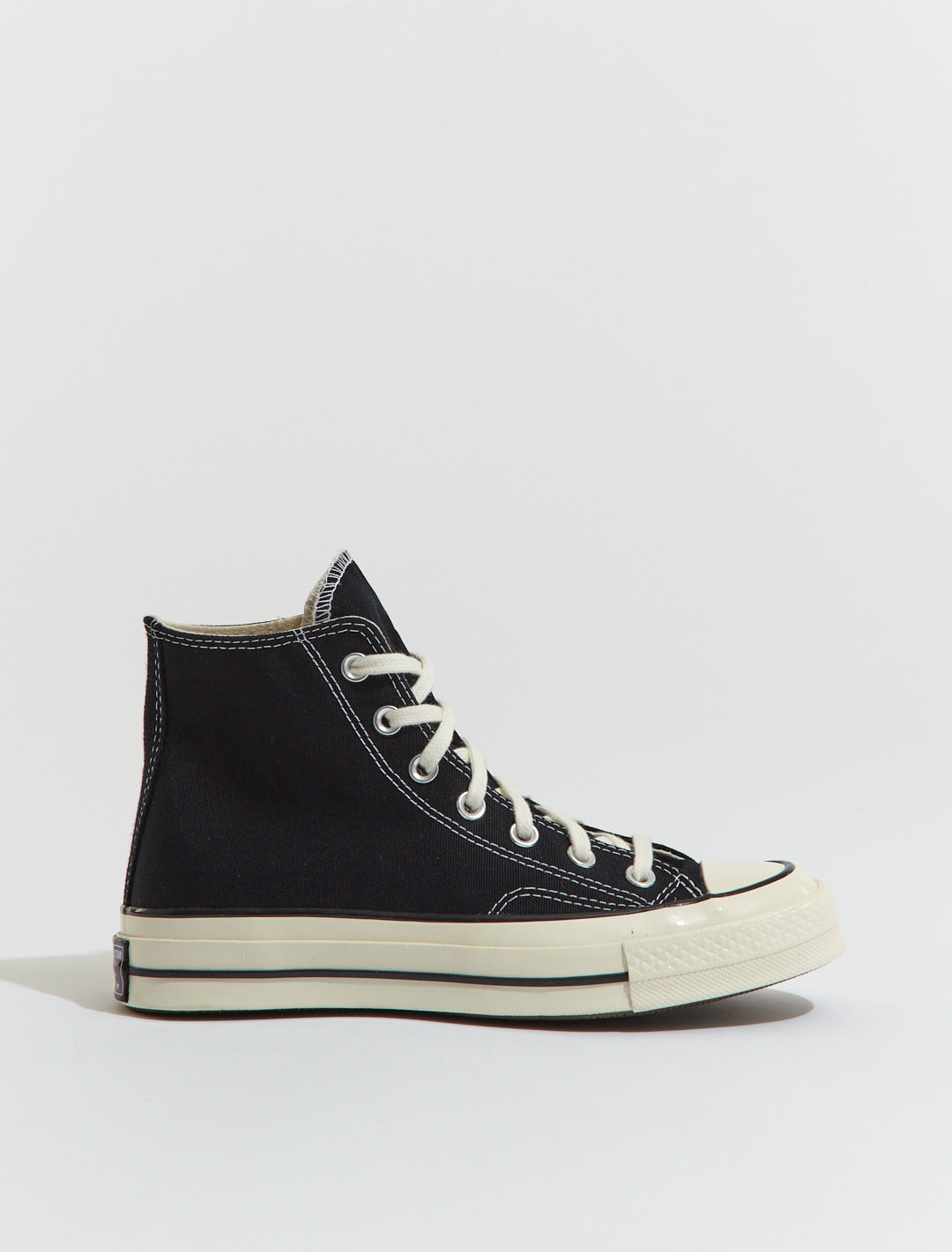 Chuck 70 Hi Sneaker in Black