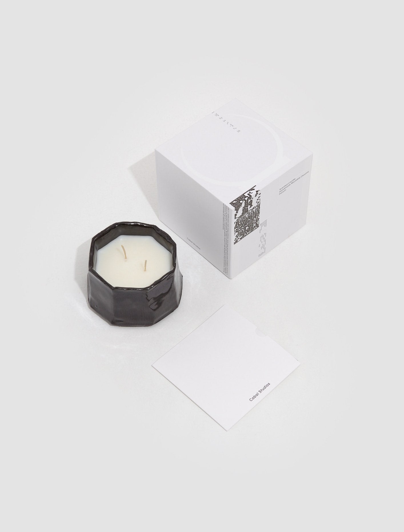 Fanum Candle