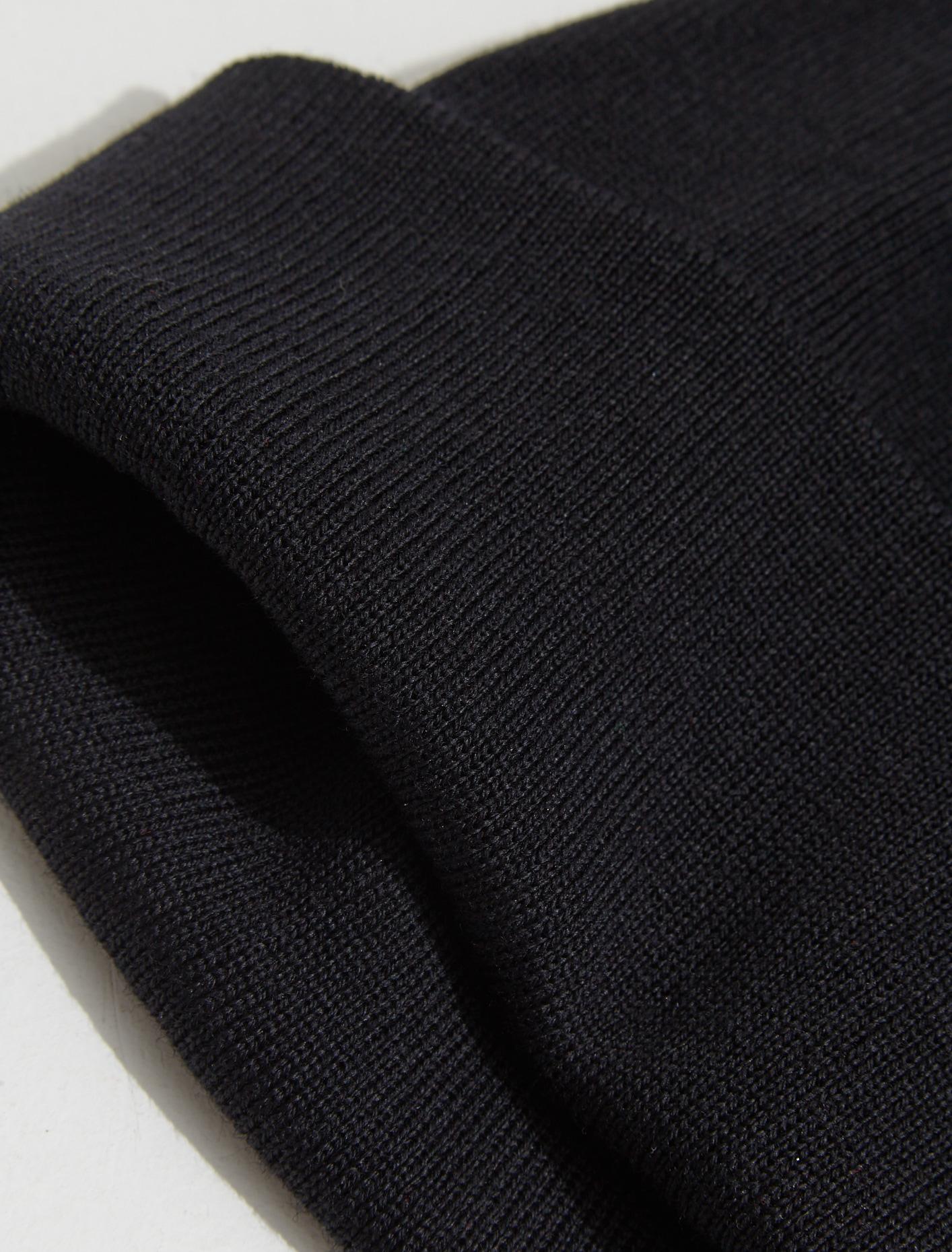 Fine Knit Merino Wool Beanie in Black