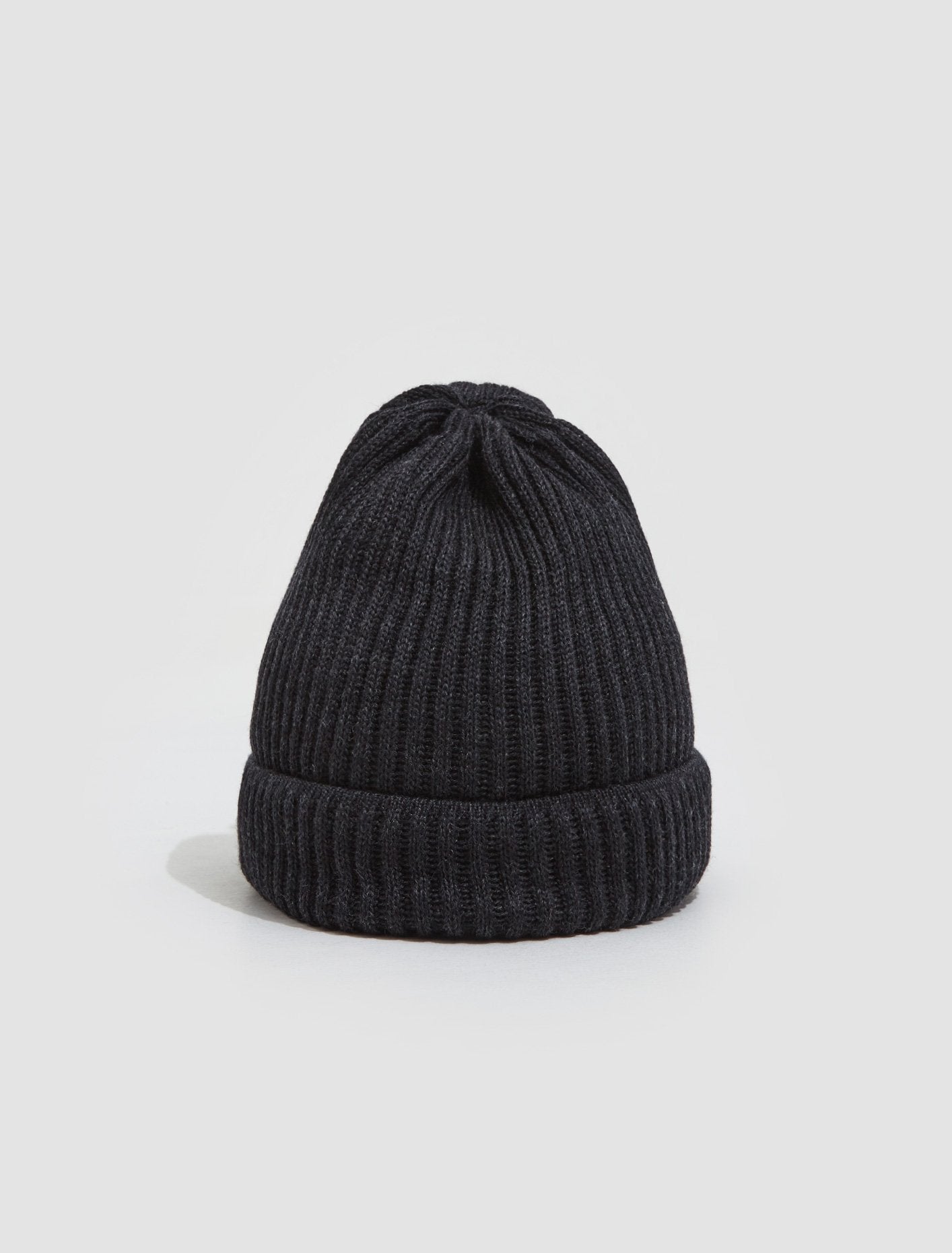 Ribbed Knit Beanie in Anthracite