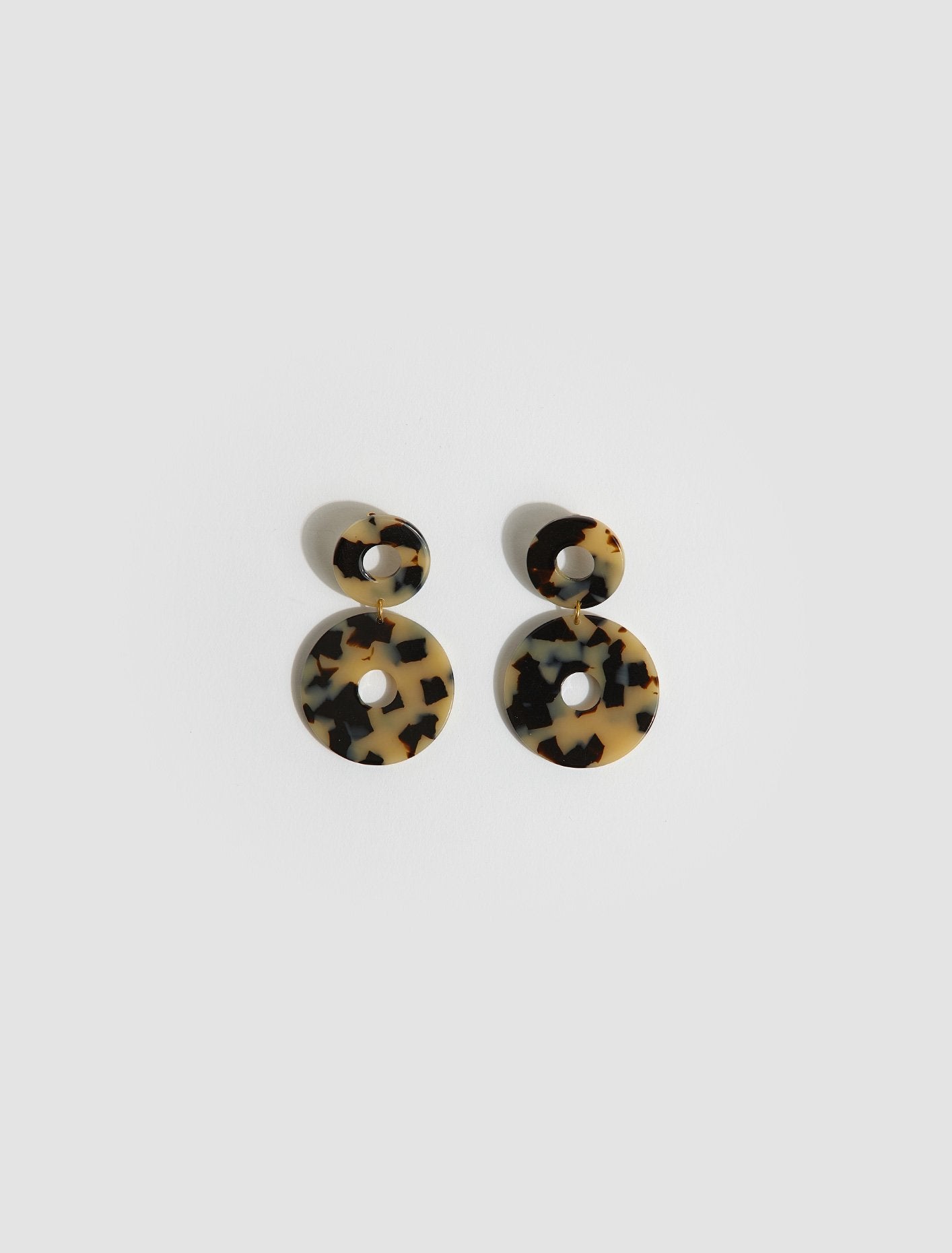 Scabiosa Earrings in Tortoise