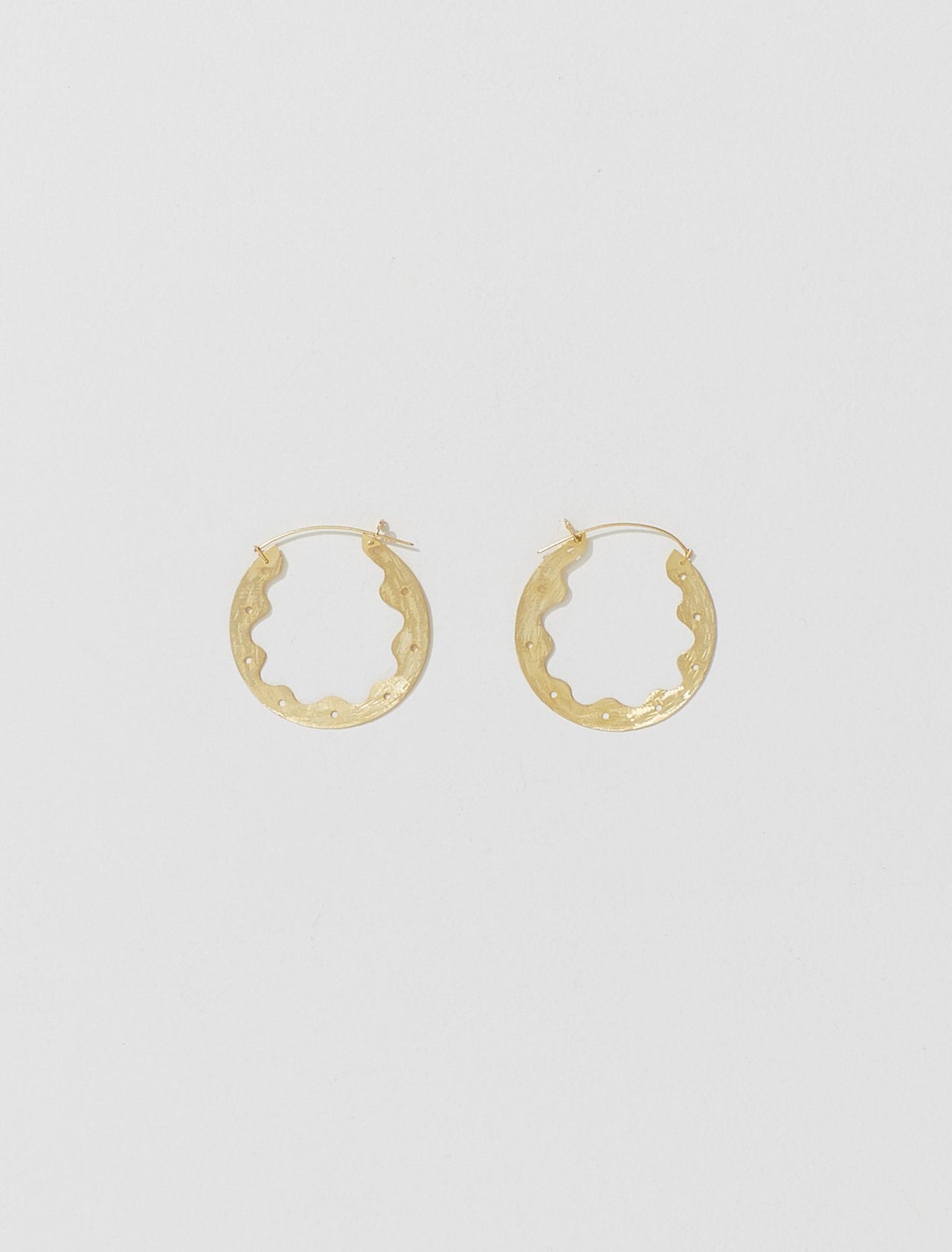 Delik Earrings in Gold