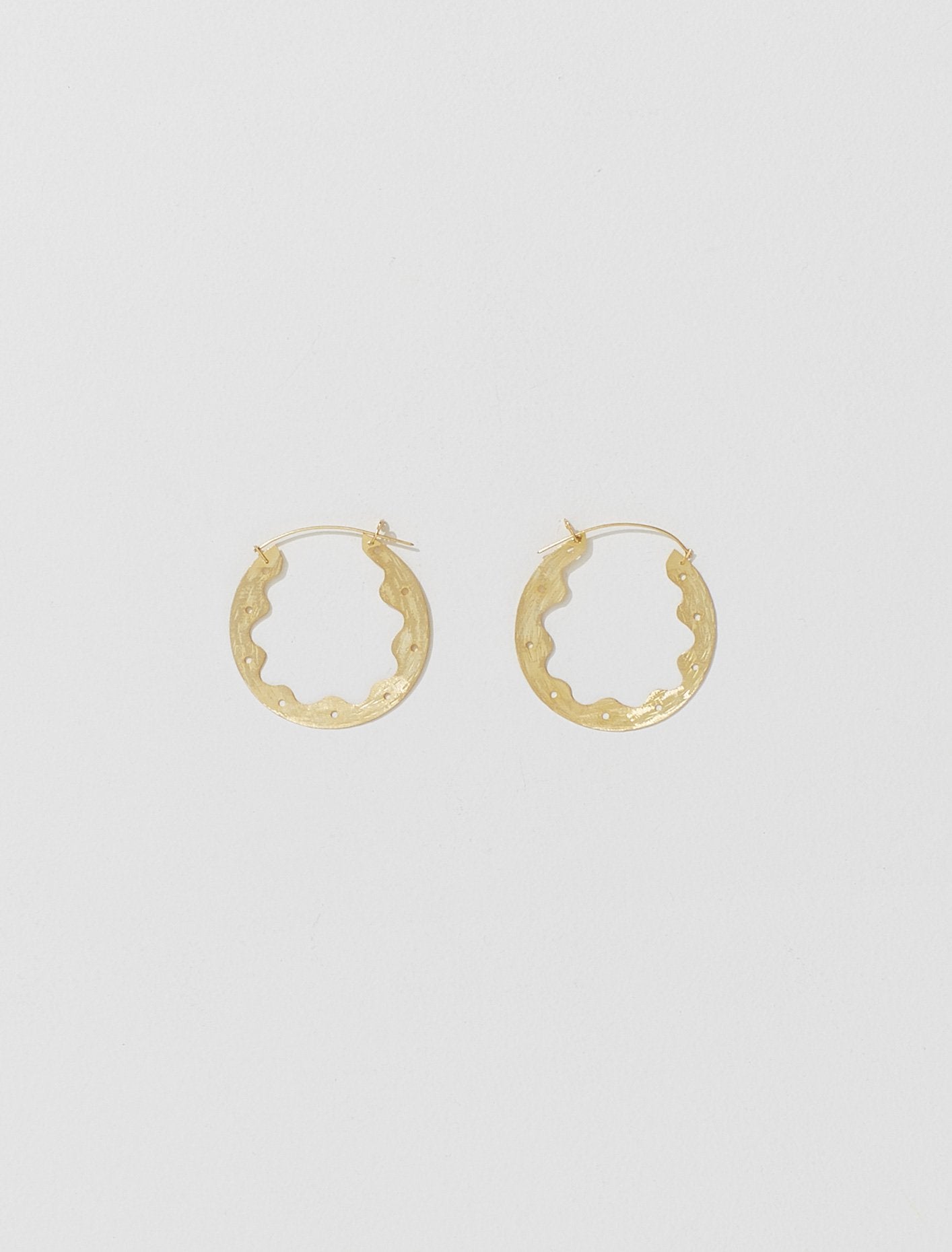 Delik Earrings in Gold