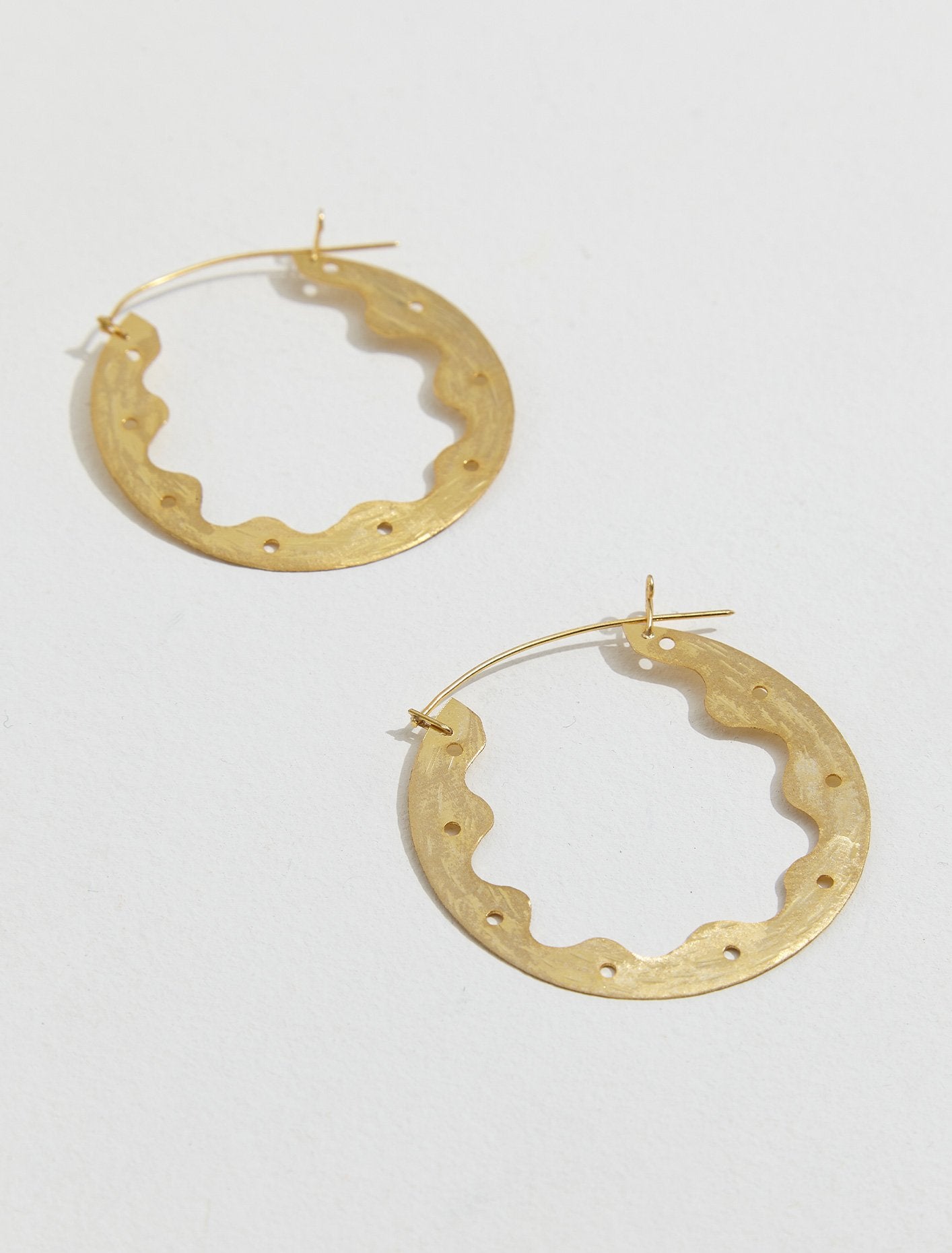 Delik Earrings in Gold