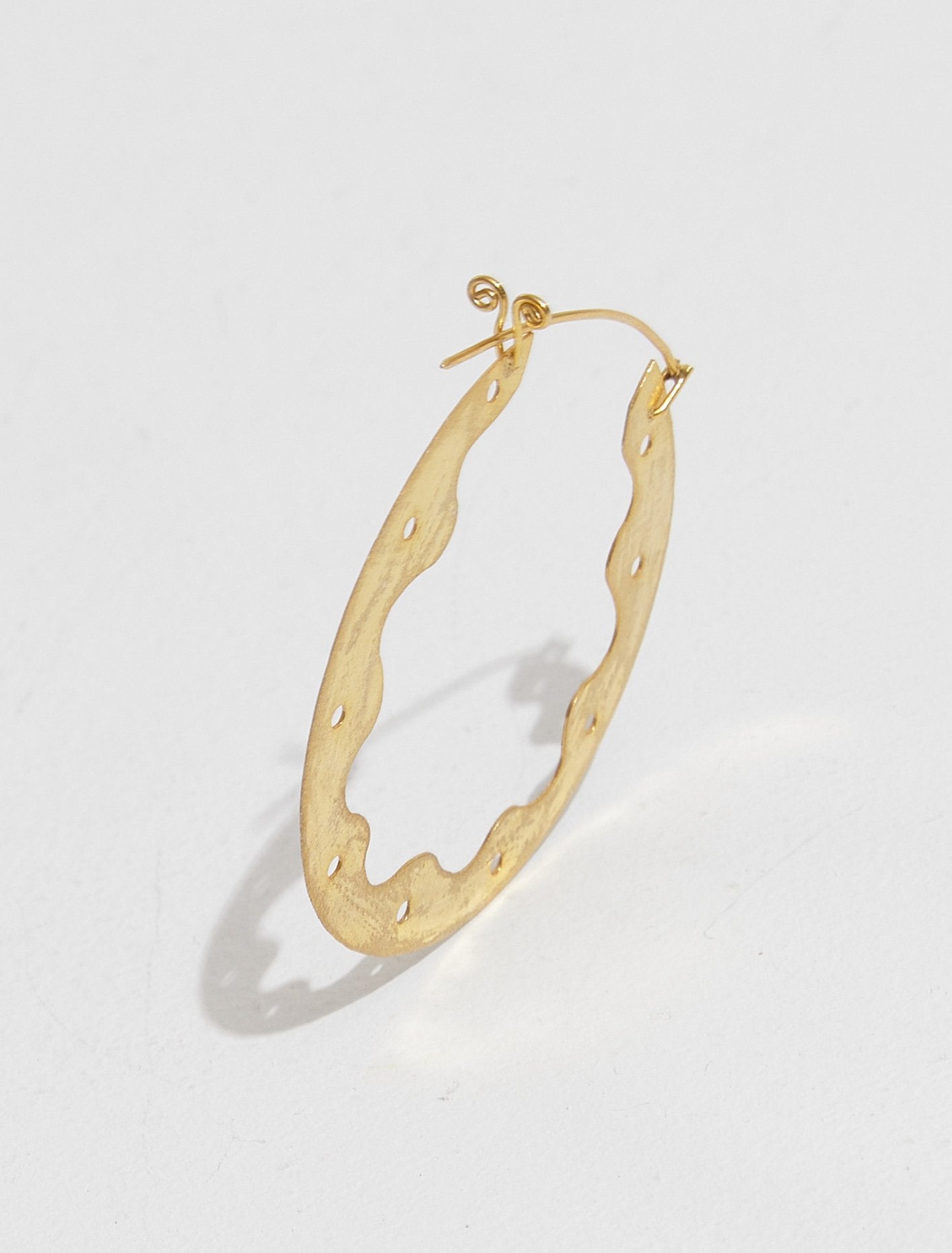 Delik Earrings in Gold