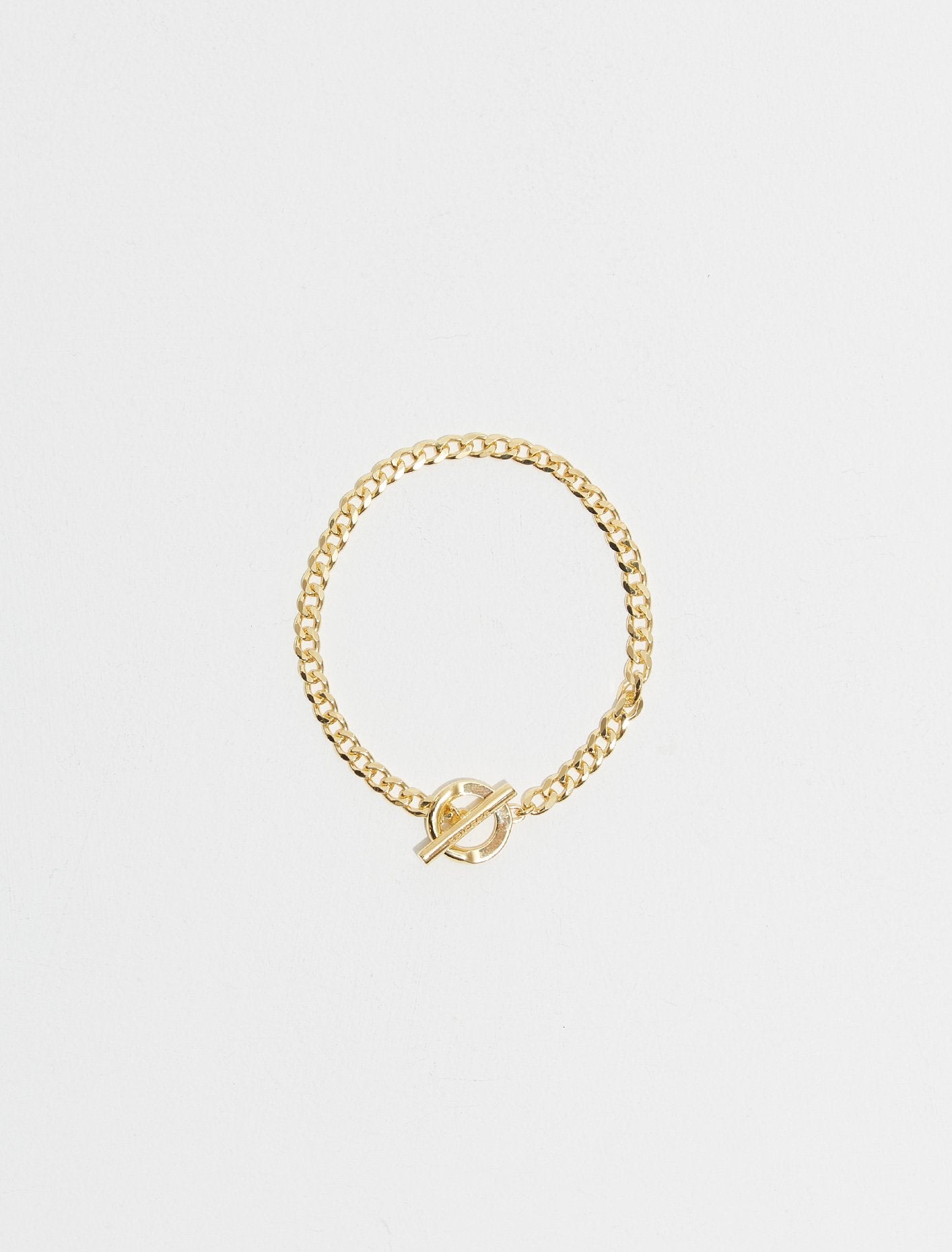 Knot Bracelet in Gold Plated