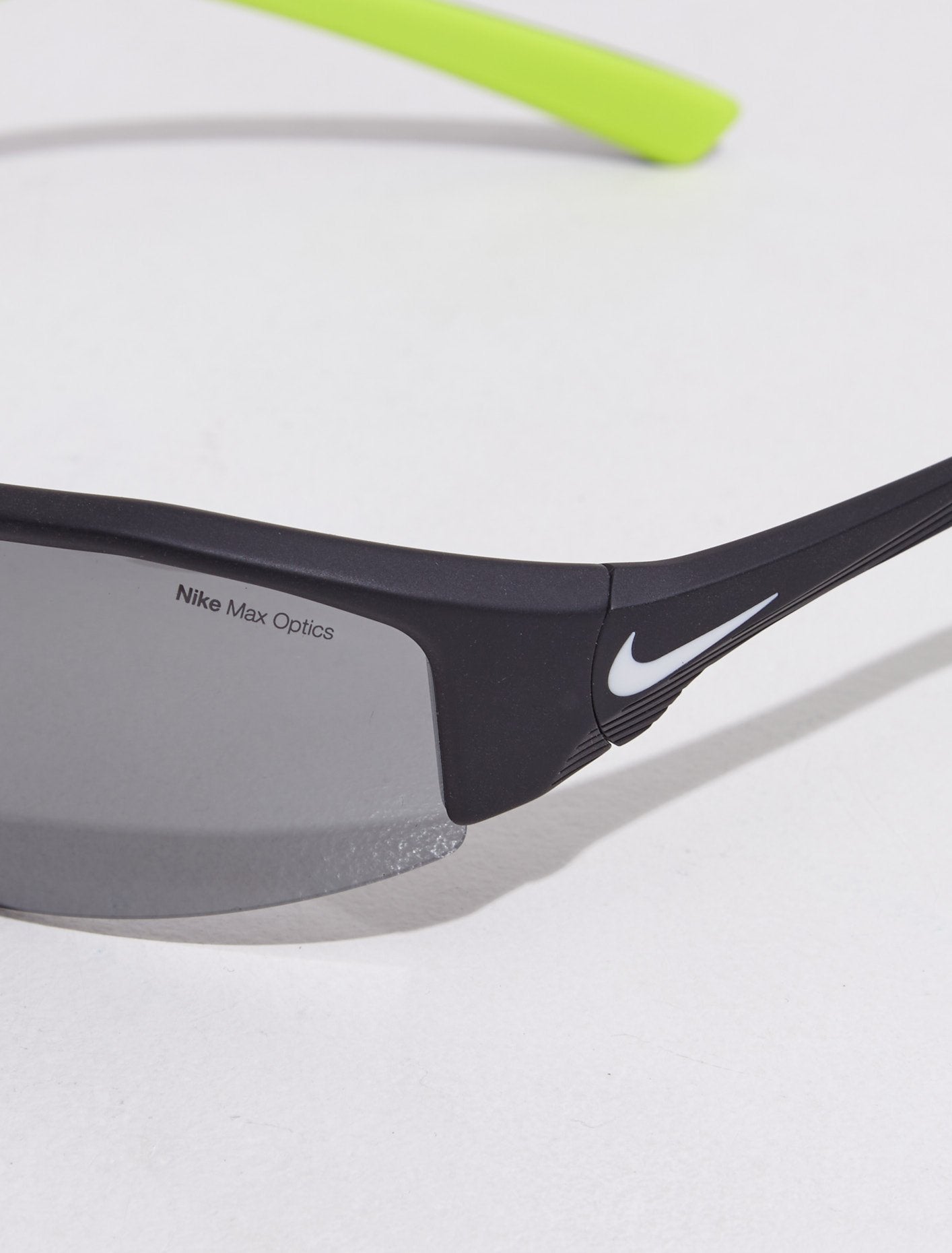 Skylon Ace 22 Sunglasses in Black