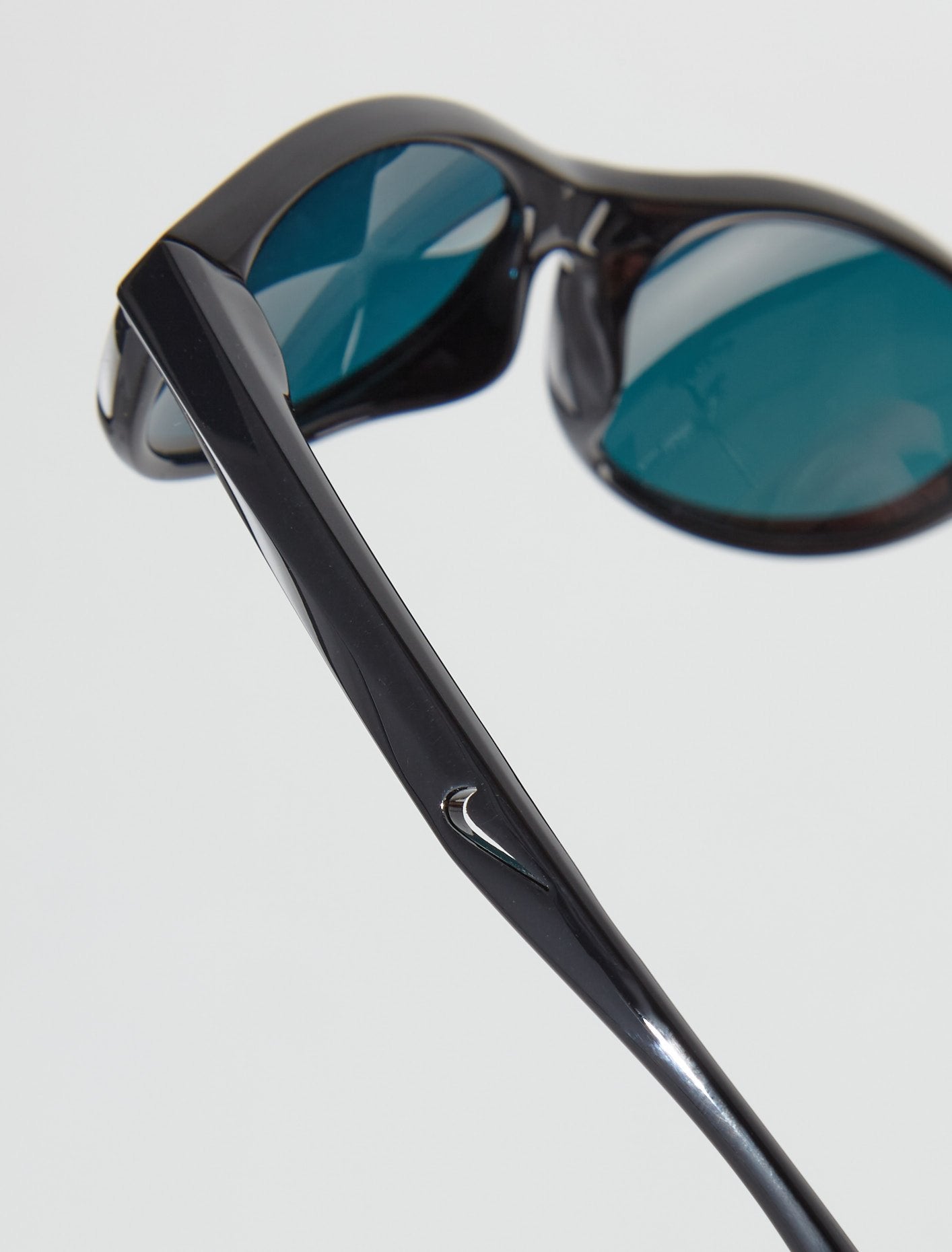 Retro M Sunglasses in Black