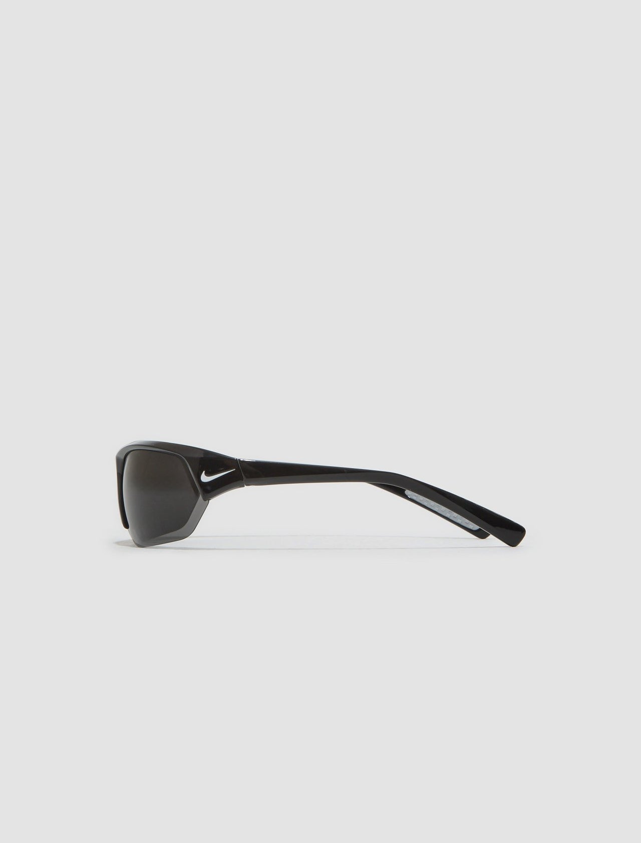 Skylon Ace Sunglasses in Black