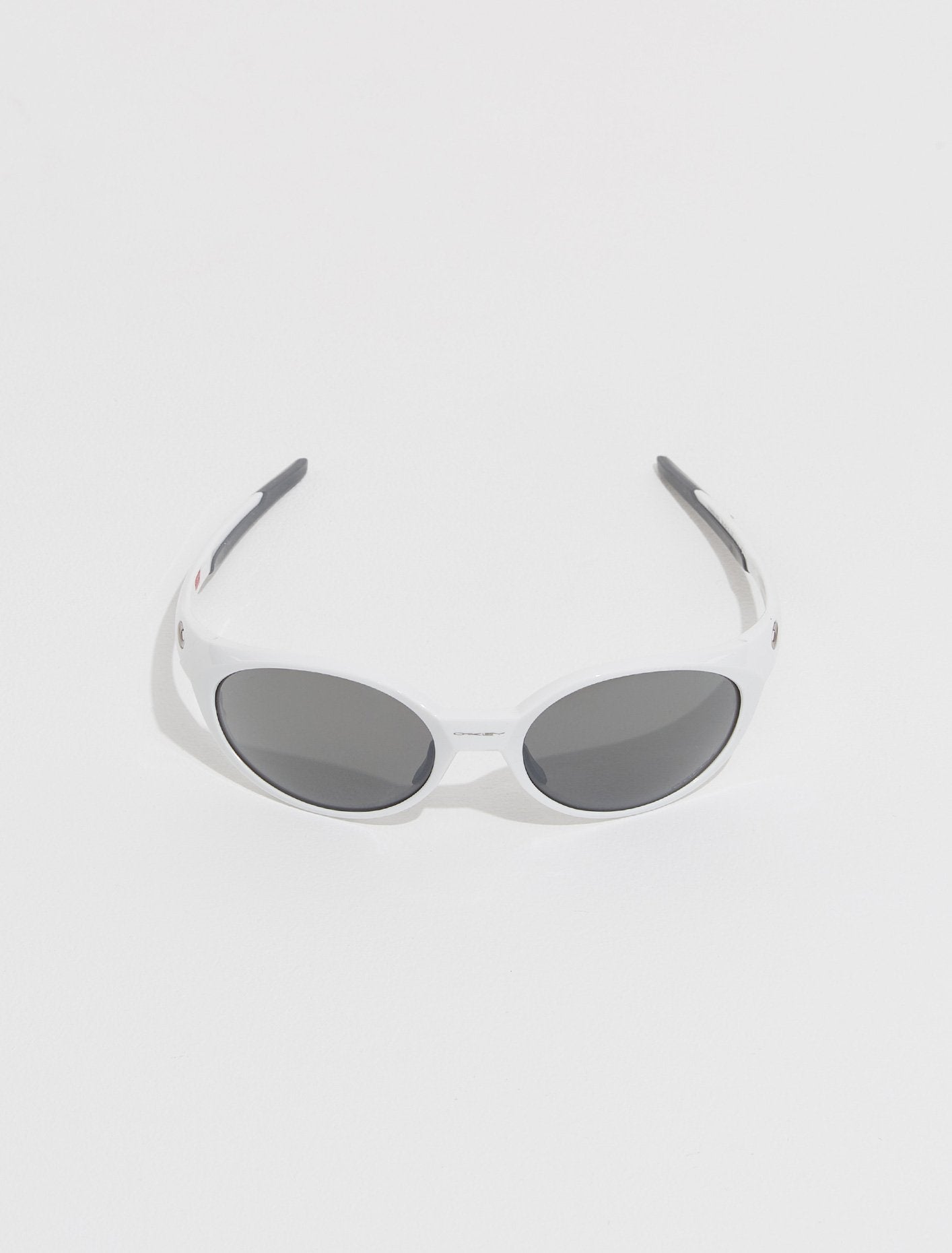 Eye Jacket Redux in Polished White with Prizm Black Lenses