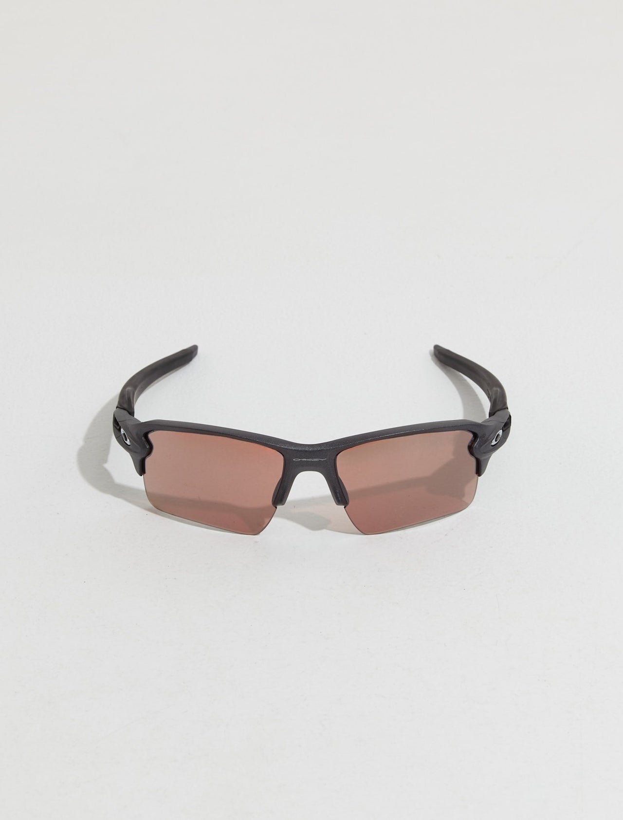 Flak 2.0 XL in Steel with Prizm Dark Golf Lenses