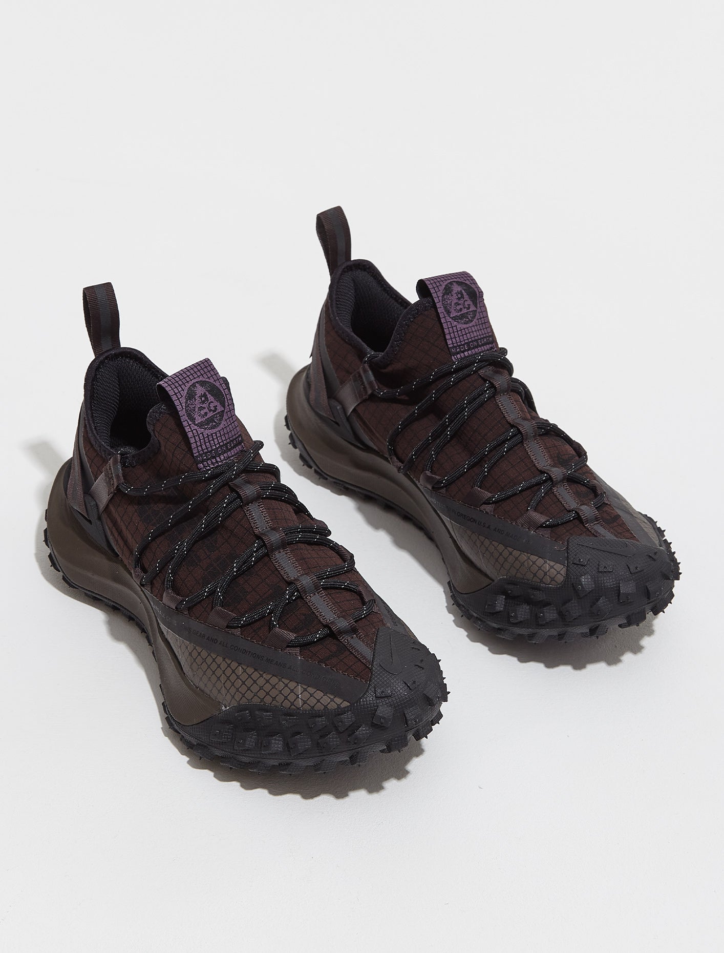 ACG Mountain Fly Low Sneaker in Brown Basalt