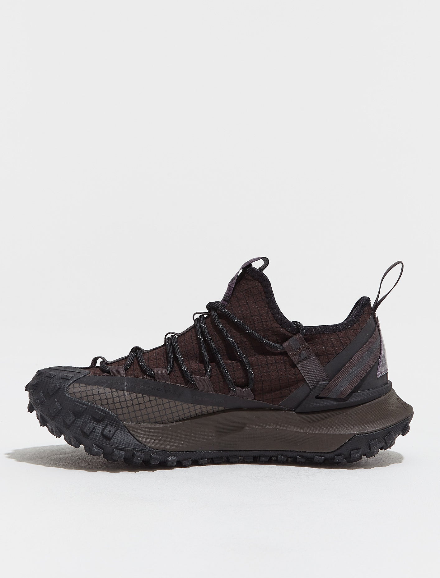 ACG Mountain Fly Low Sneaker in Brown Basalt