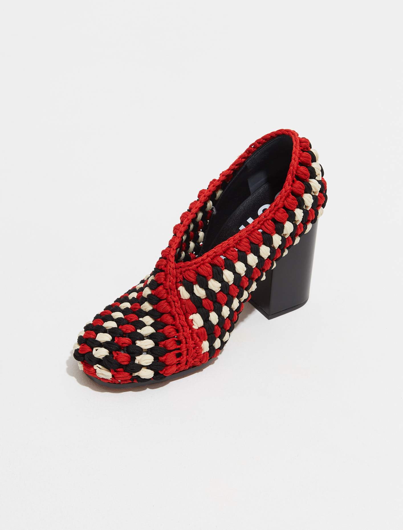 Macrame Pump