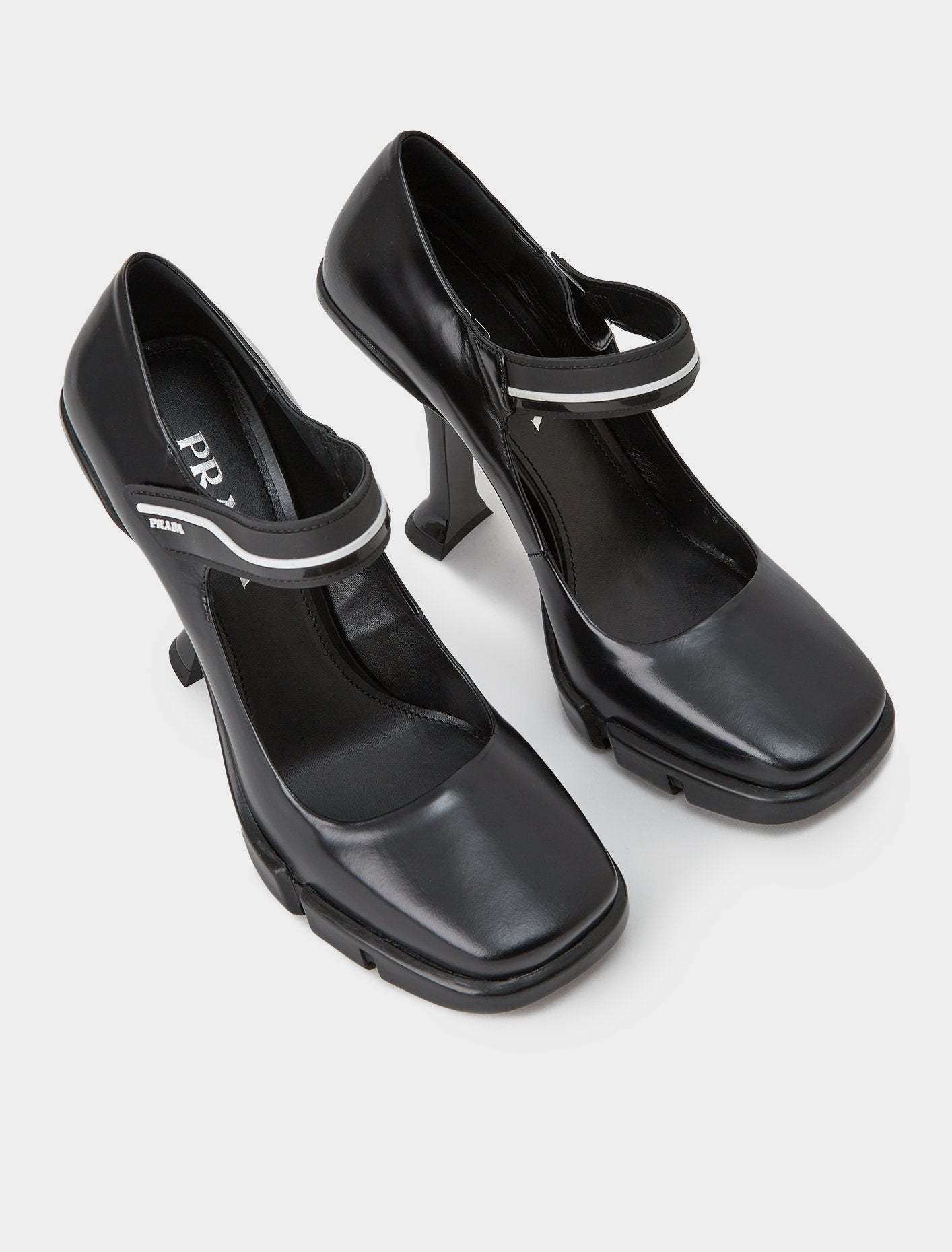 Mary Jane Pump in Black