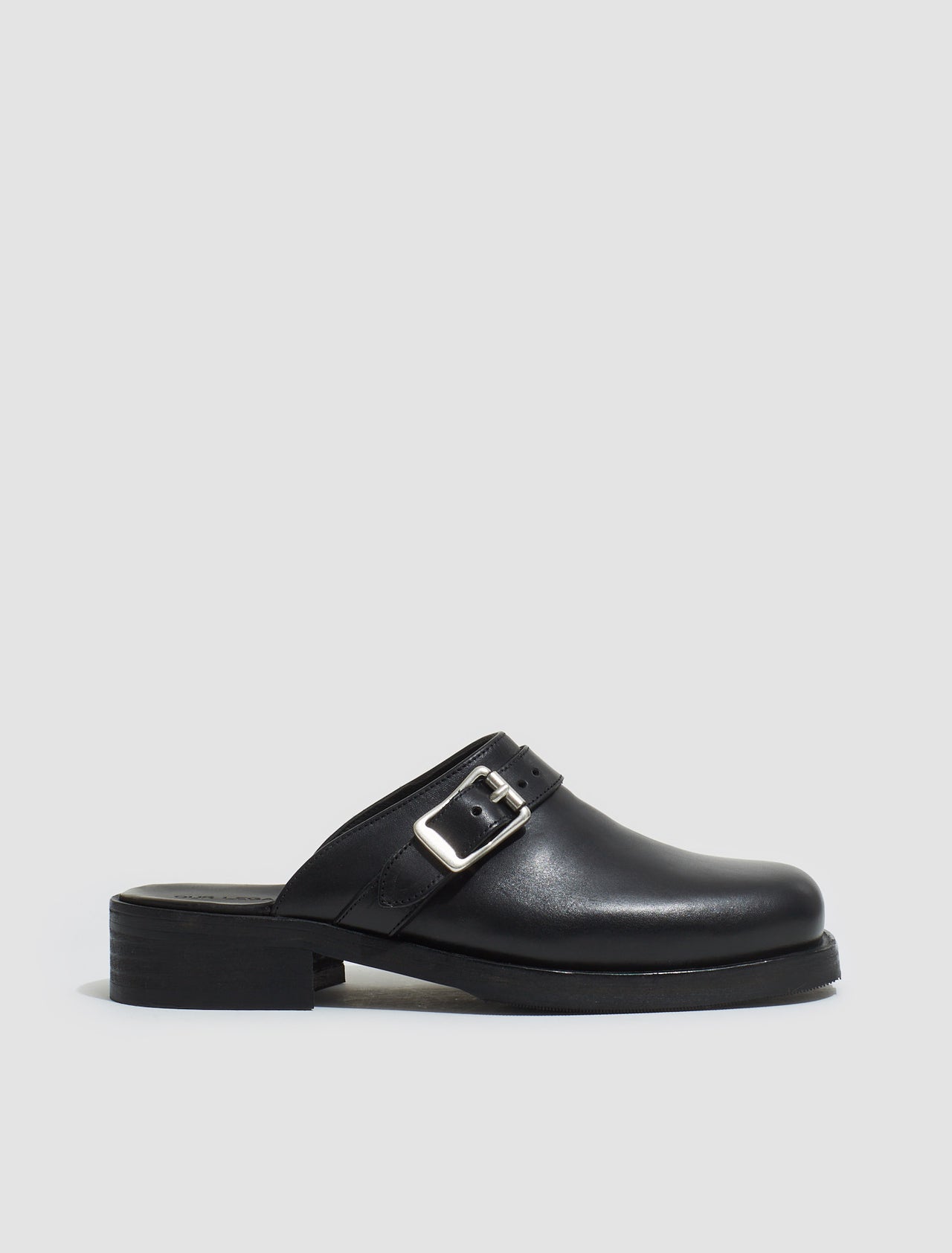 Camion Mules in Black