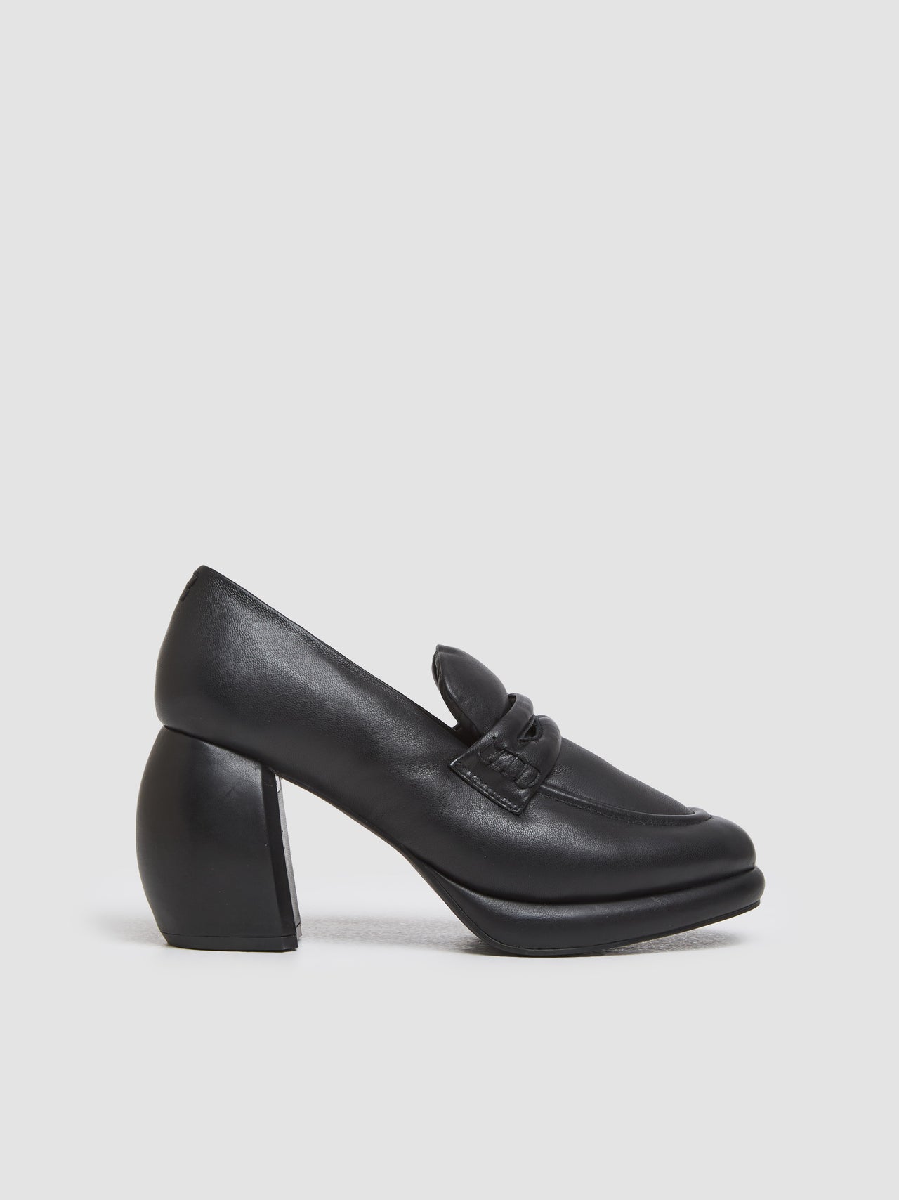 x Martine Rose Heeled Loafers in Black Leather