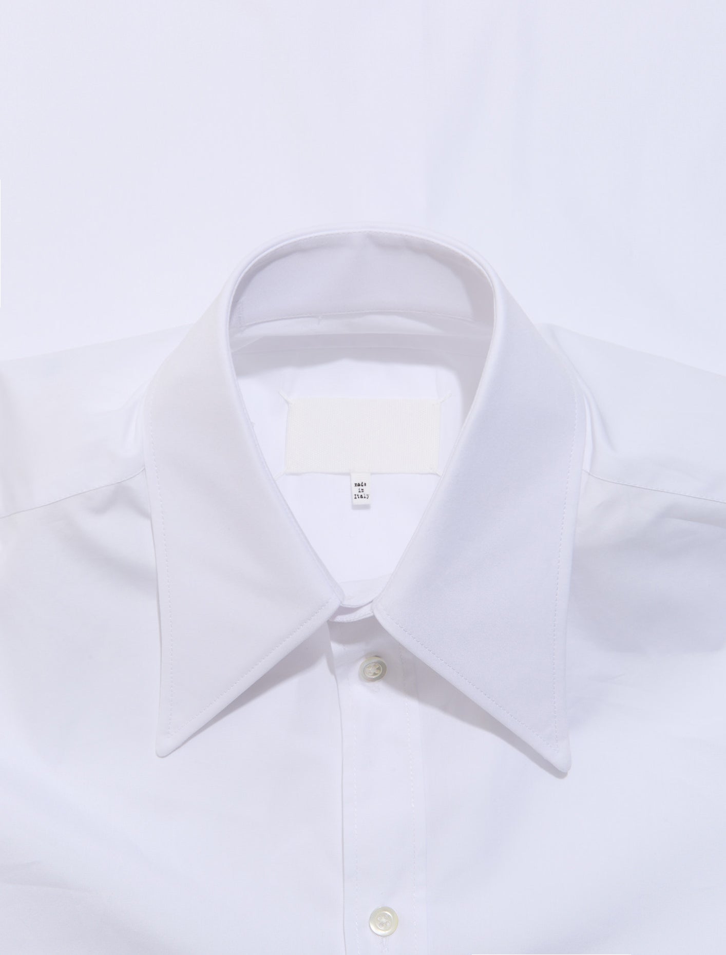Pointed Collar Shirt in White