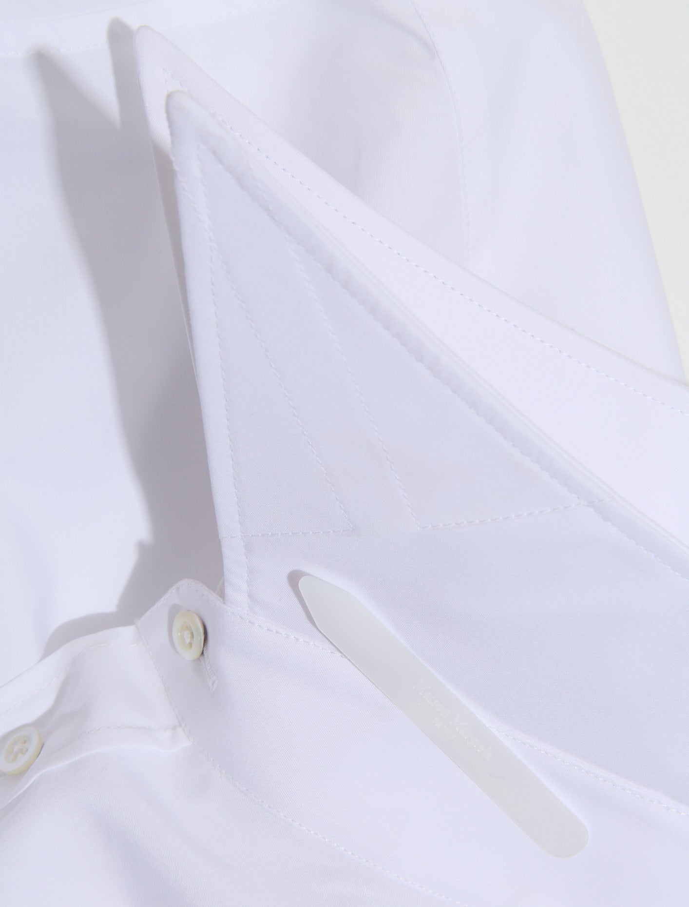 Pointed Collar Shirt in White