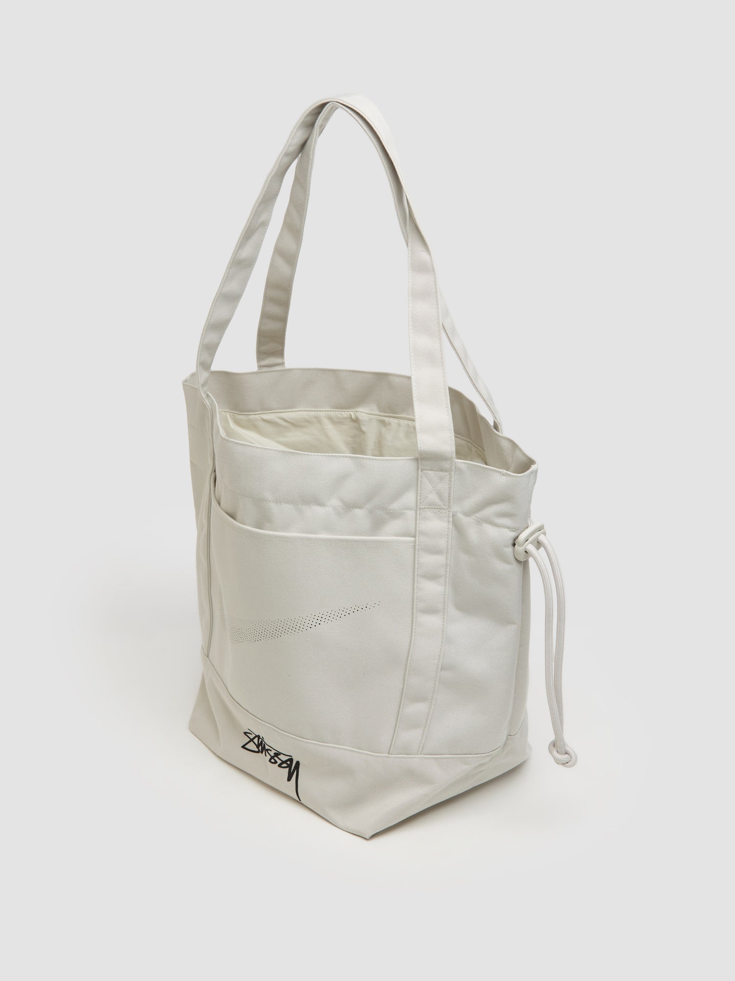 x Stüssy Tote Bag in Light Bone