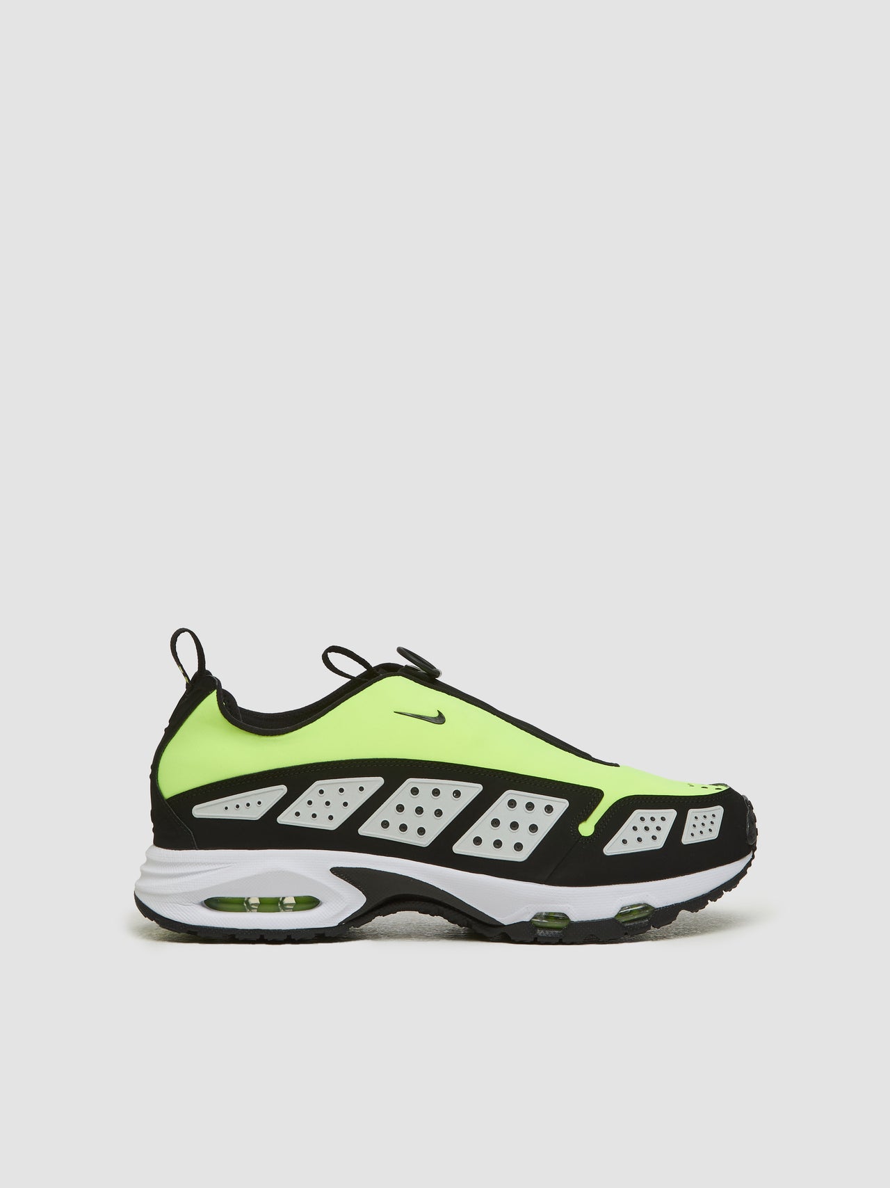 WMNS Air Max SNDR Sneaker in Volt