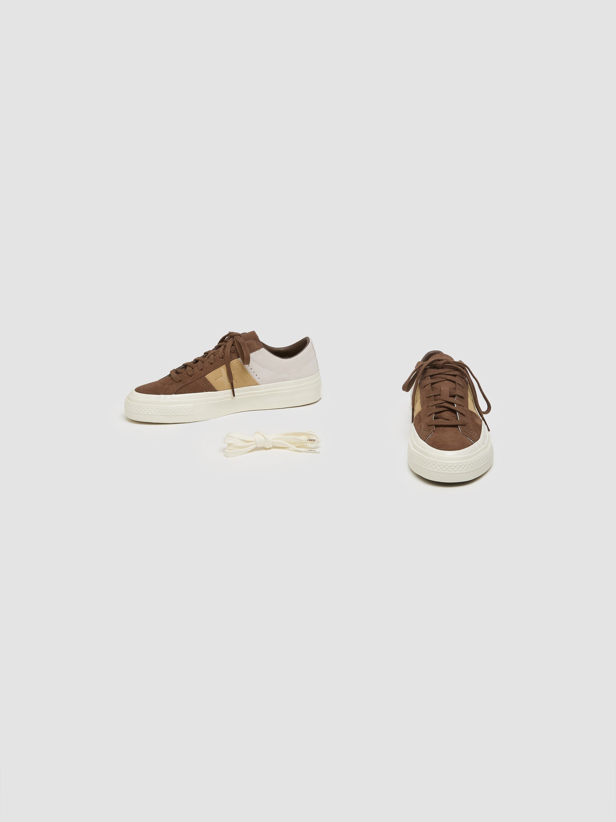 x Carhartt WIP One Star Academy Pro Ox Sneaker in Dark Earth