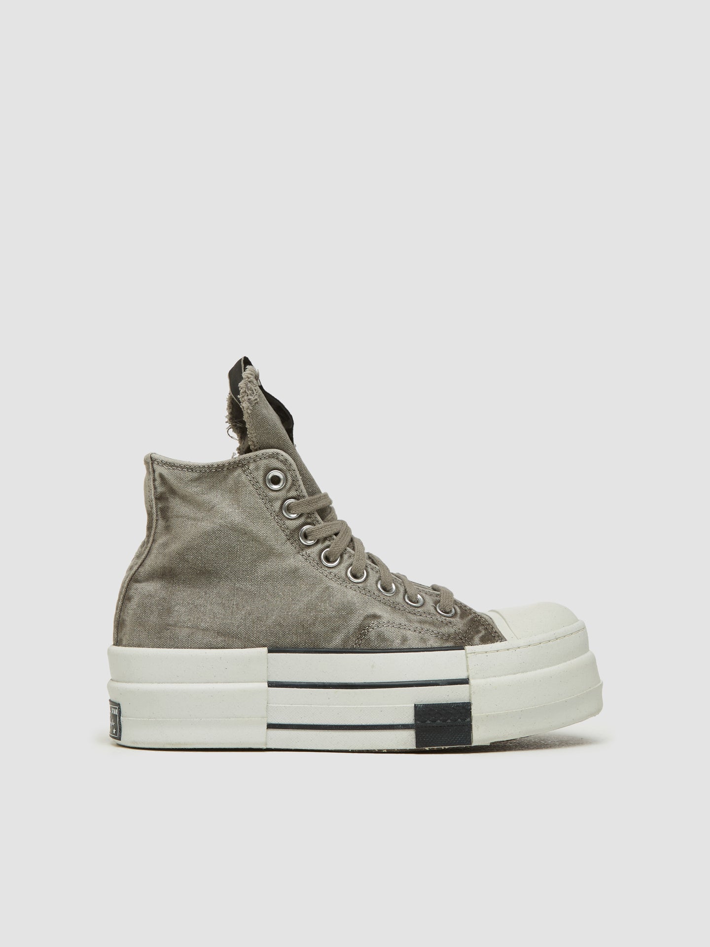 x DRKSHDW DBL DRKSTAR Chuck Taylor Hi Sneaker in Concrete