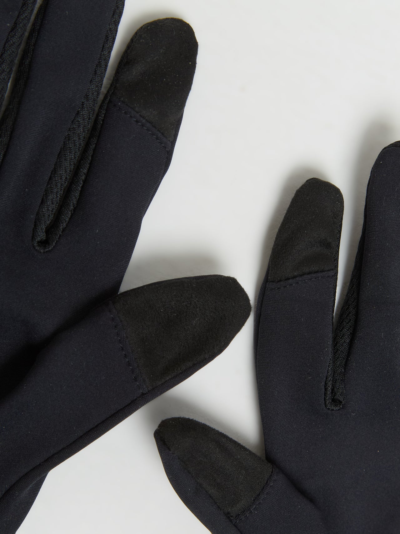 Lightweight Tech Running Gloves in Black