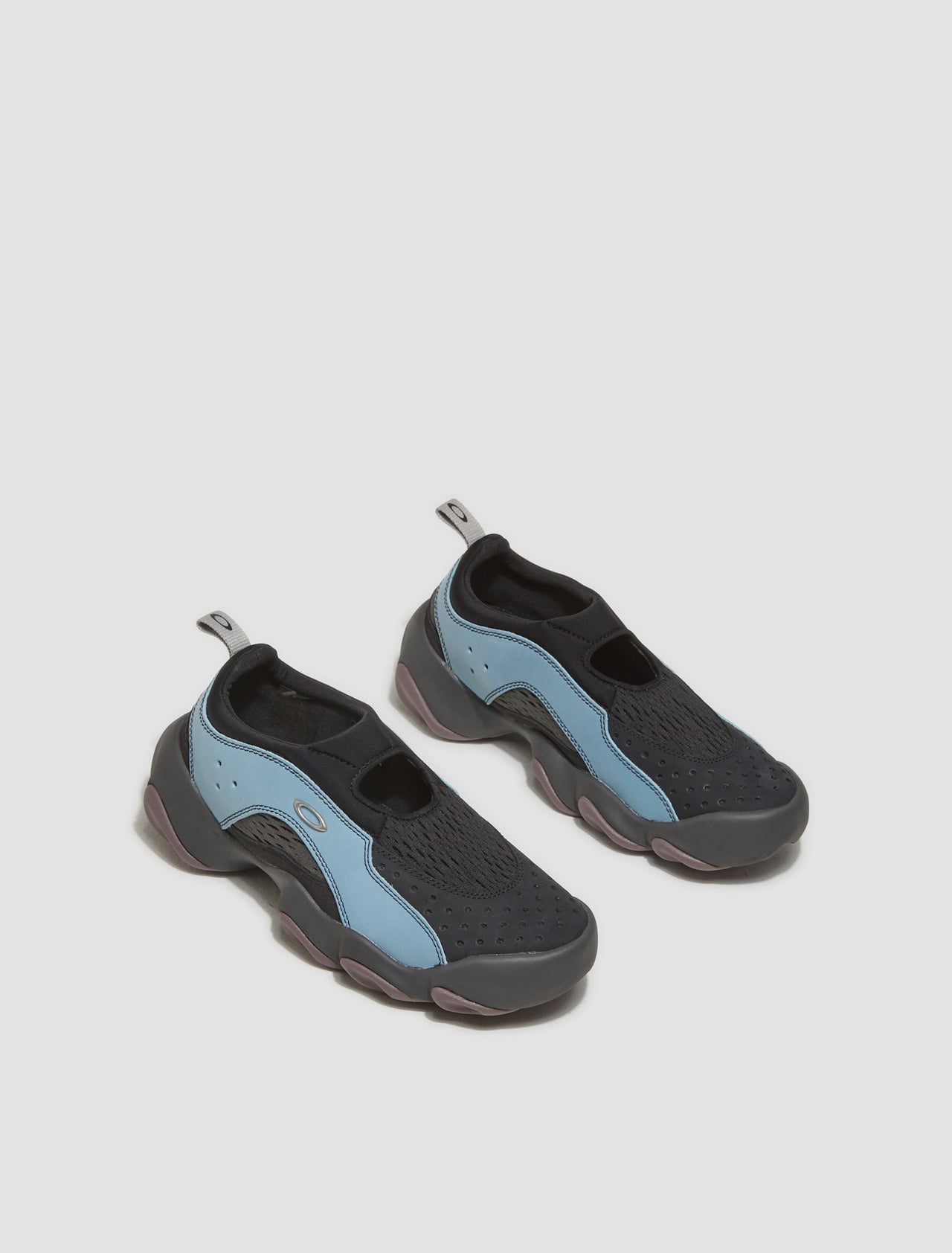 Ostrich Flesh Sandal in Stone Blue & Black