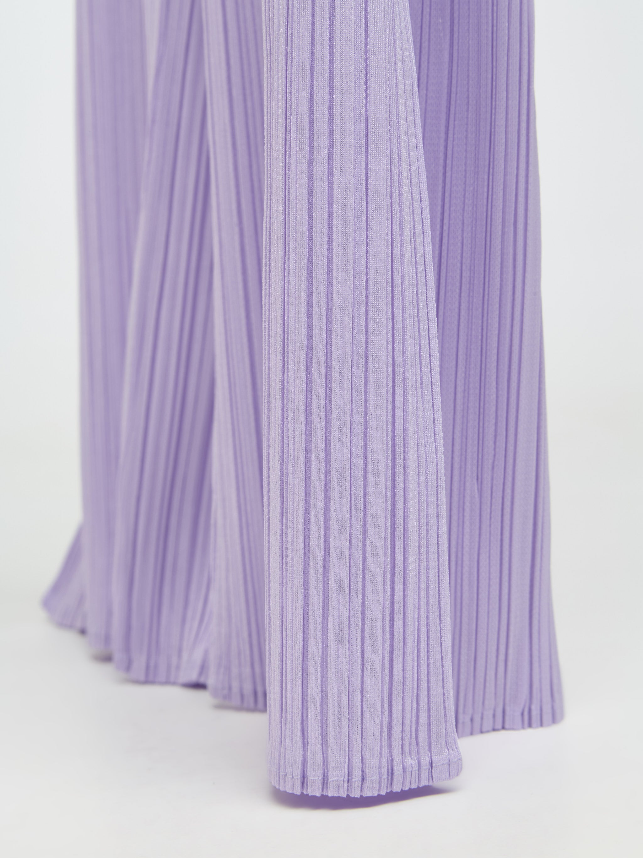 Basic Pleated Pants in Lilac